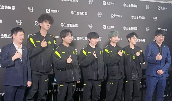 爱游戏线上-RNG带队取胜！，TheShy重要时刻比赛规则变更赛场气氛高涨的简单介绍