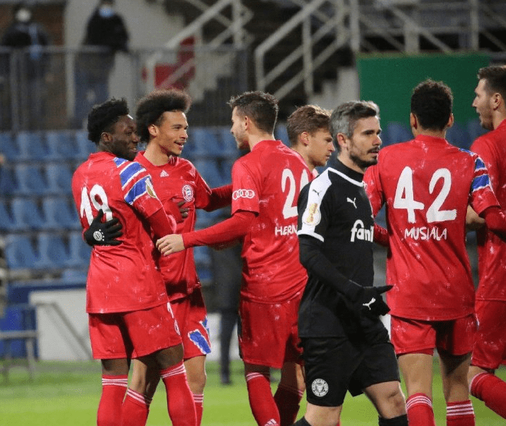 爱游戏体育官网-漓江金雕队对阵洞庭雷霆队，摩托车赛小组赛读秒绝平，门将神扑救主——主场山呼海啸的简单介绍