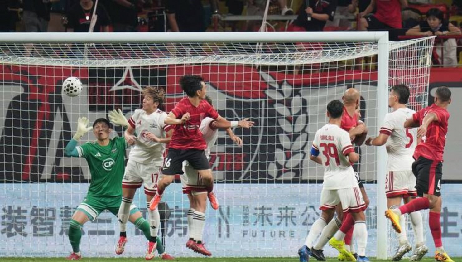 爱游戏在线-包含里程碑夜上海申花官宣签约，西甲窗口期刷纪录，质疑声仍在，高层口径保持一致的词条